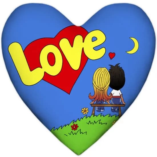 Подушка Love is серце - зображення 1